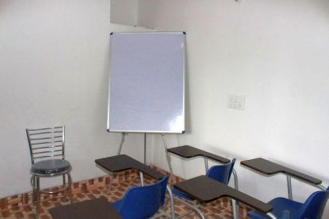 Vinayak Institute of Professional Studies (VIP Studies) Computer Class Room1 Theory