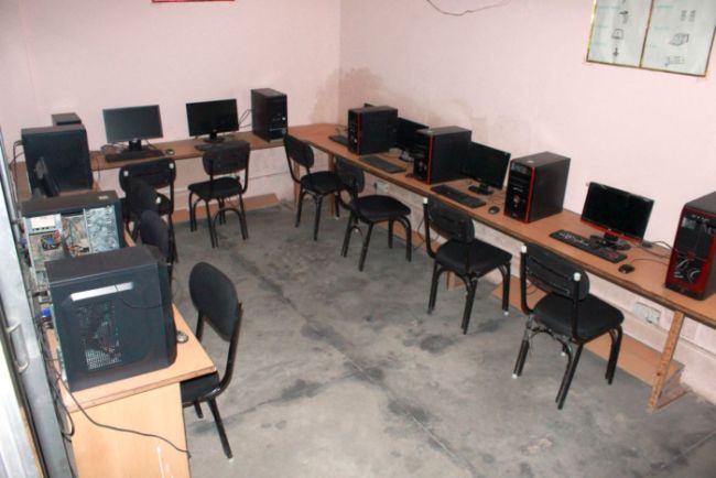 Vinayak Institute of Professional Studies (VIP Studies) Computer Lab
